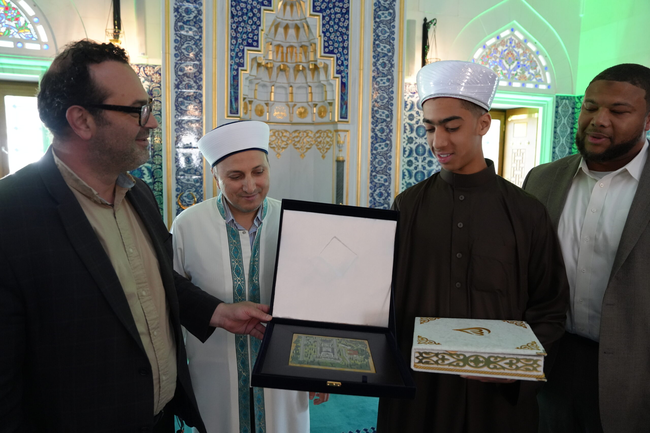 Hafiz Ismail with Scholars and Community